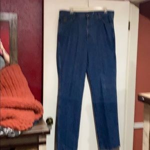 Men’s Cinch Green Label 40/38 New with Tags